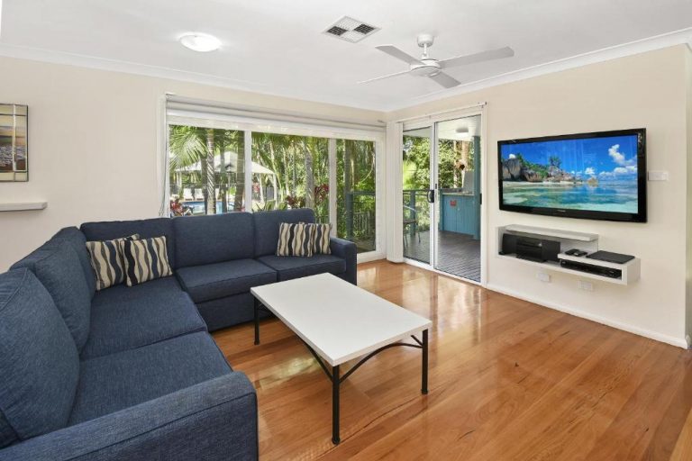 Flynns on Surf Beach Villas 3 768x512