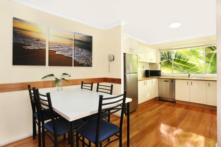 Flynns on Surf Beach Villas 4 768x512