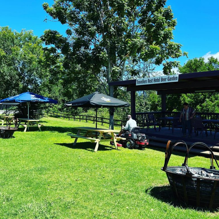 Long Flat Pub and Bistro 6 768x768