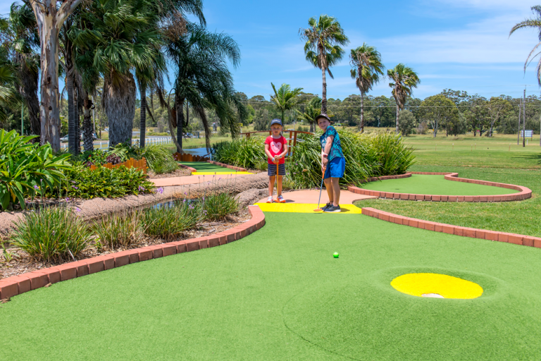 Port Macquarie Driving Range and Mini Golf22 768x512
